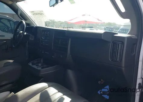 2020 Chevrolet Express Cargo Rwd 2500 Regular Wheelbase Wt z USA, uszkodzony, nr VIN 1GCWGAFP0L1254225